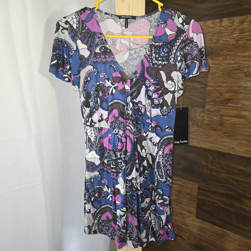#36 Daisy Fuentes Top Womens Size S Short Sleeve Pink‎ Blue Multi Geometric